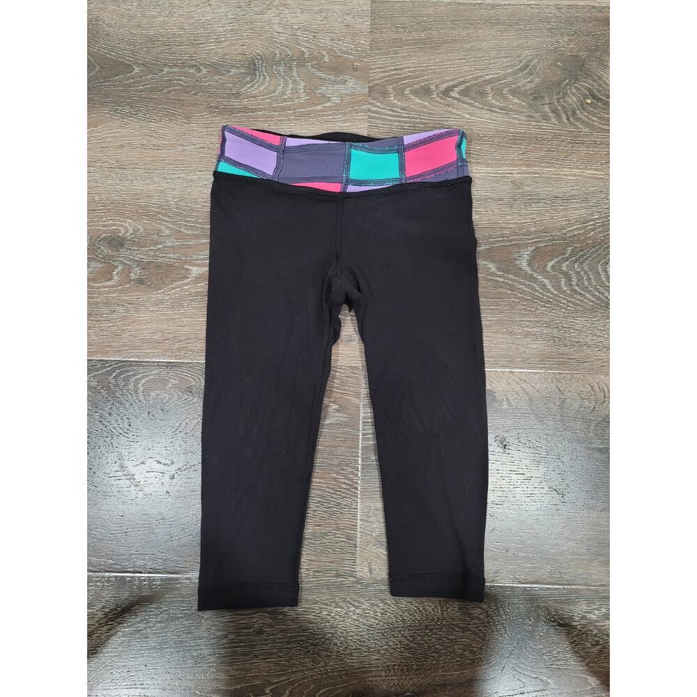 Ivivva Lululemon for Girls Black Leggings size 4 Capri #7
